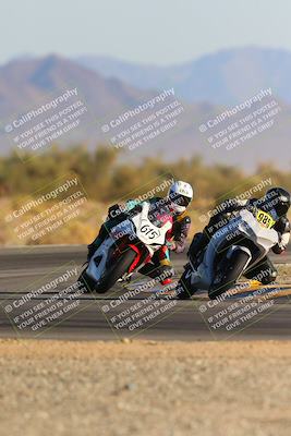media/Dec-09-2023-SoCal Trackdays (Sat) [[76a8ac2686]]/Turn 15 Set 1 (230pm)/